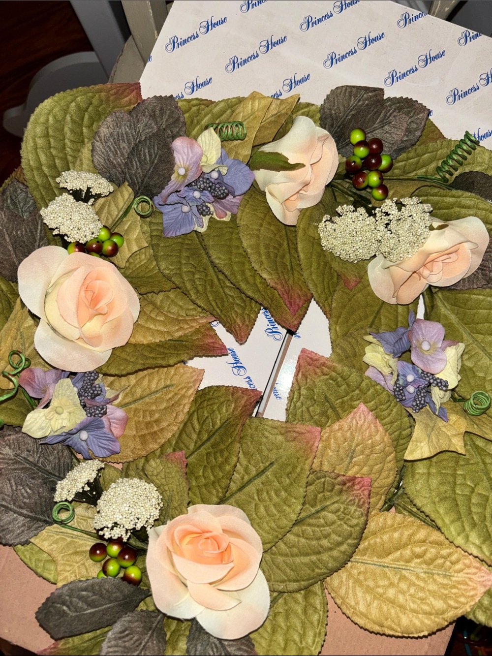 Princess House 1210. Peach  Rose and Green Leaf Faux Floral Wreath